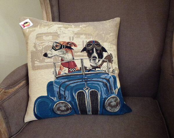 Coussin chiens voiture bleue -- 45x45cm-10532