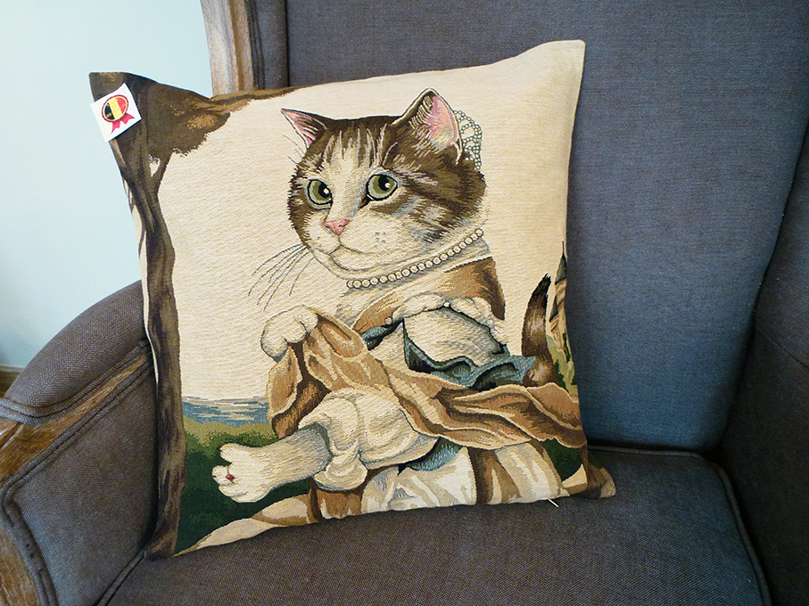 Coussin chat Mademoiselle -- 45x45cm