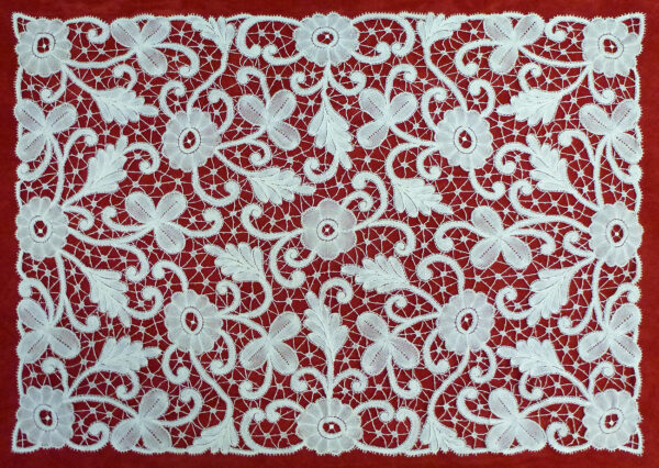 Antique Lace -- 35x50cm-0