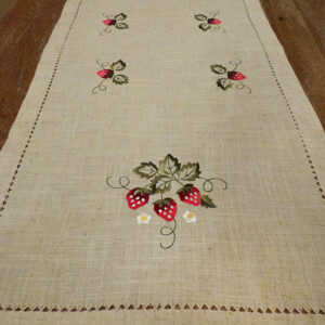 900 Chemin de Table Fraises -- 40x90cm-10952